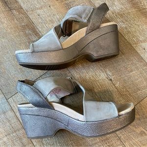 earth wedge bronze leather platform sandals
